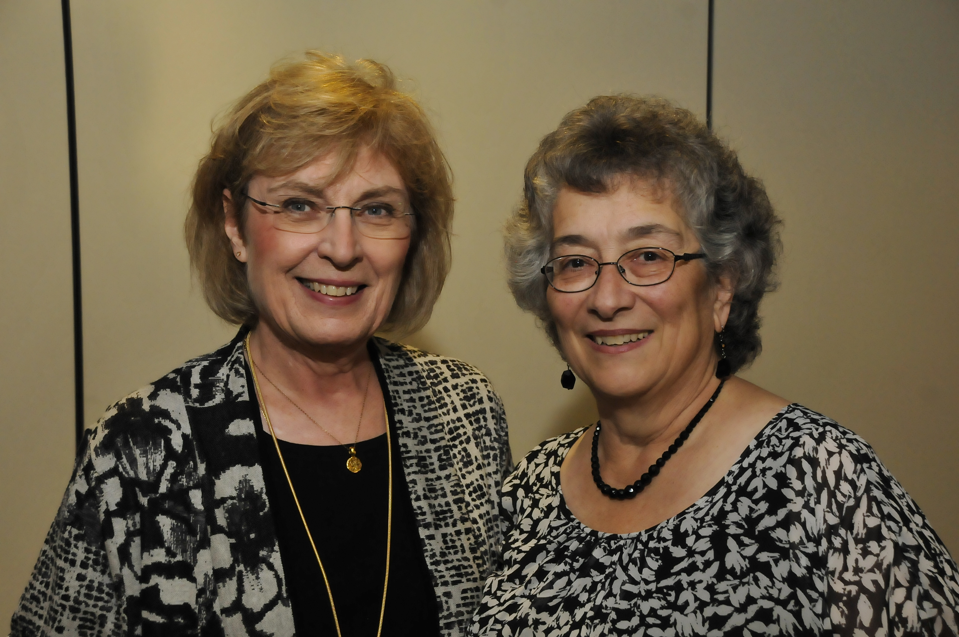 Jackie Parmenter ('92, '09) and Alumni Coordinator Rita VanFleet
